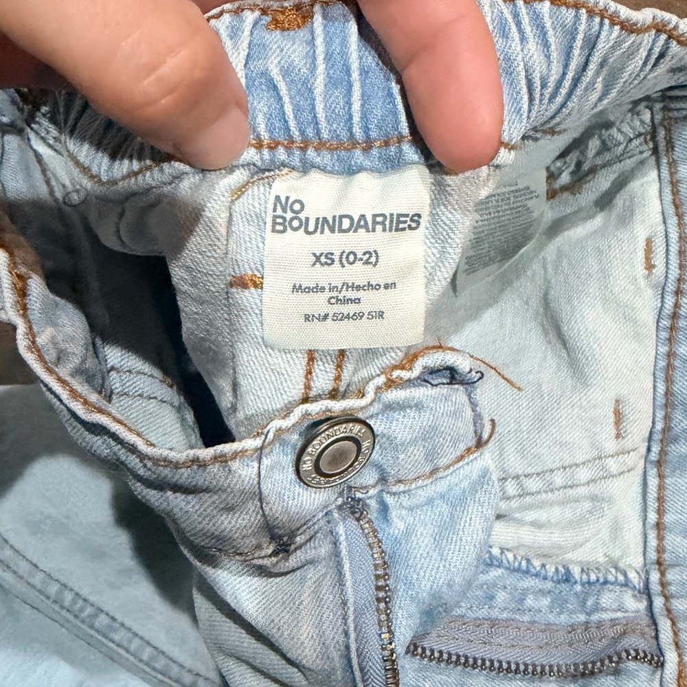 No Boundaries Light Blue Wide-Leg Cargo Jeans - Picture 6 of 6
